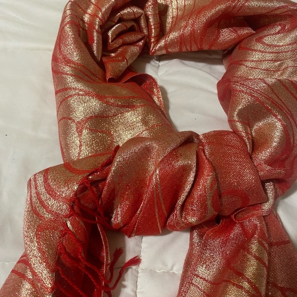 Elegant Red and Gold Scarf - Picture 2 of 6